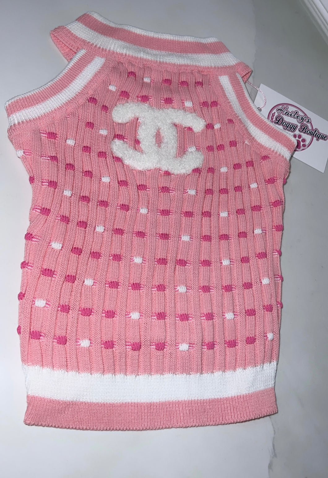 CC pink sweater sleeveles